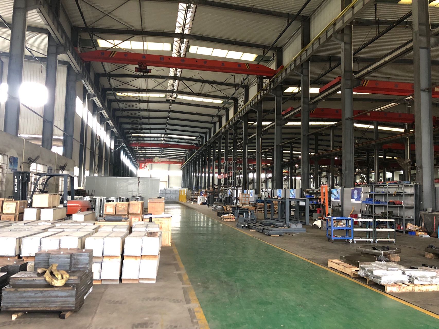 2018年1月，自建工廠投入使用，開始組建生產(chǎn)團(tuán)隊(duì)